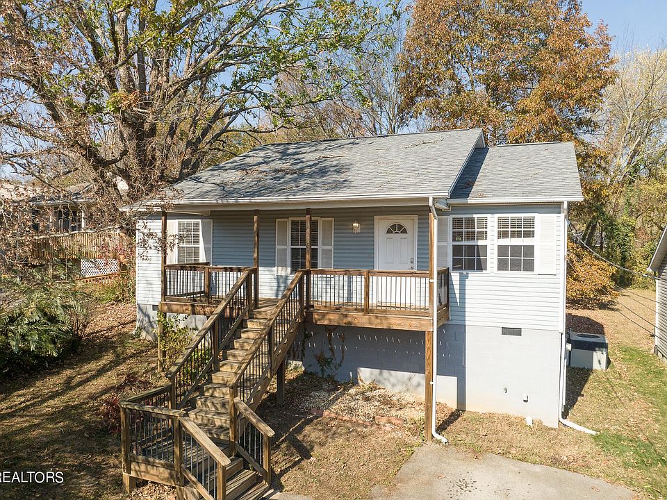 1st image of 2135 Bernhurst Dr