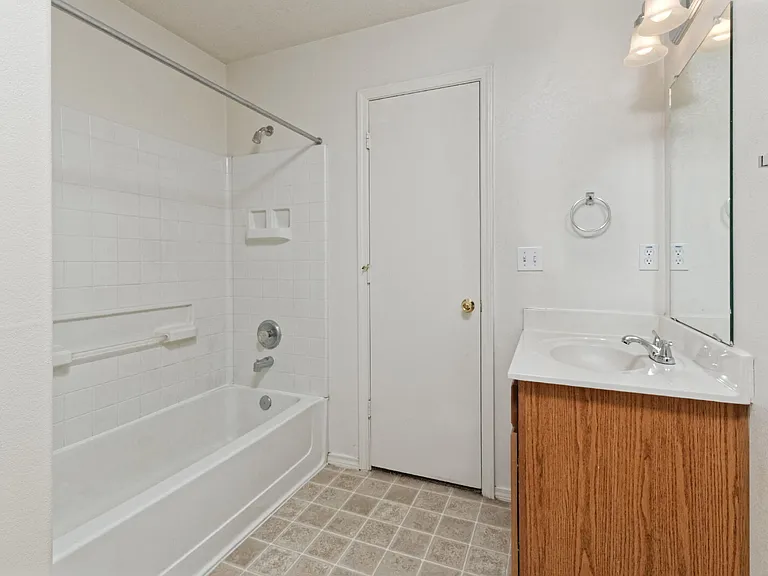 2819 Solano Del Sol Dr NE — Photo 10