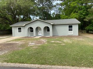 2000 Tulane Dr, Gautier, MS 39553