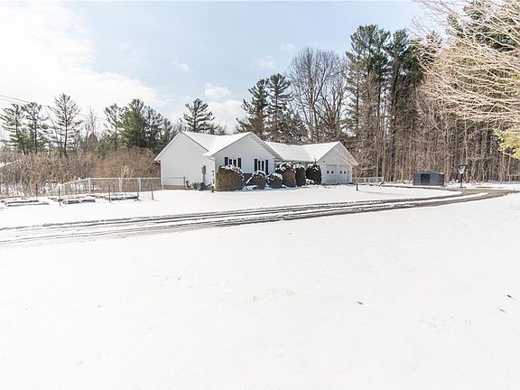 3rd image of 22925 Duffy Rd