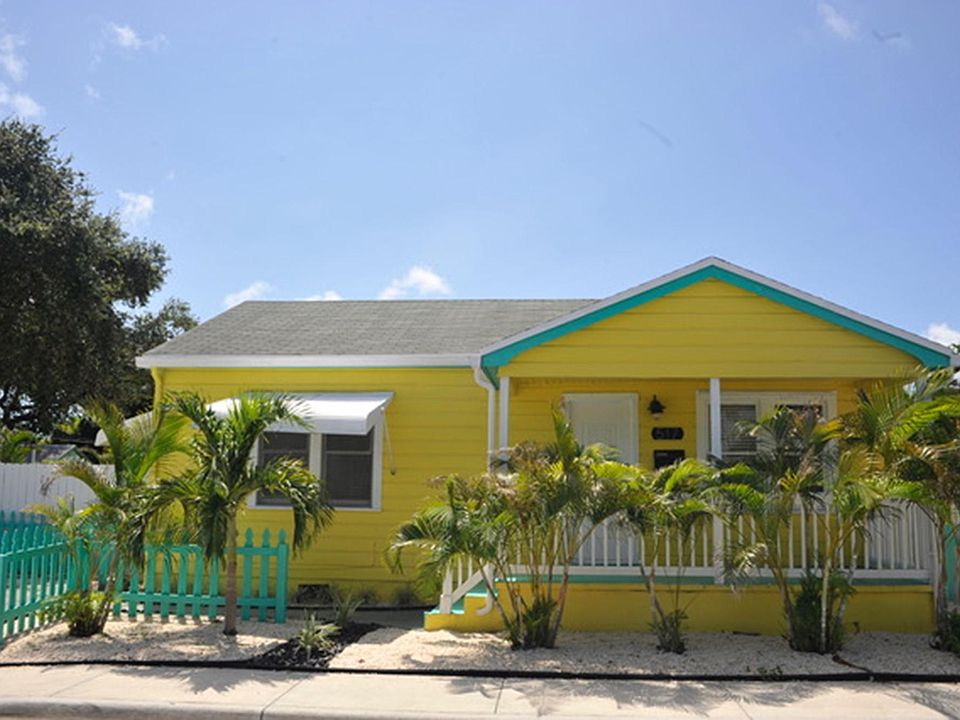 517 7TH AVENUE NORTH LAKE WORTH BEACH