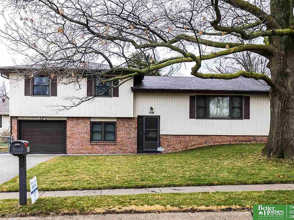 1st image of 8001 S 46th Ave