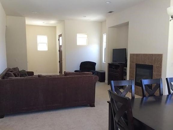 3rd image of 815 Sage Crest Dr
