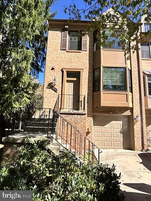 200 Lynn Manor Dr