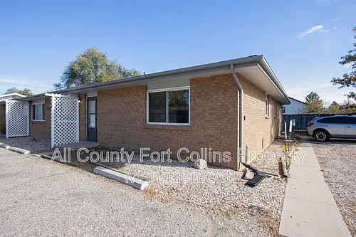 1718 Larch St #2 Photo 1