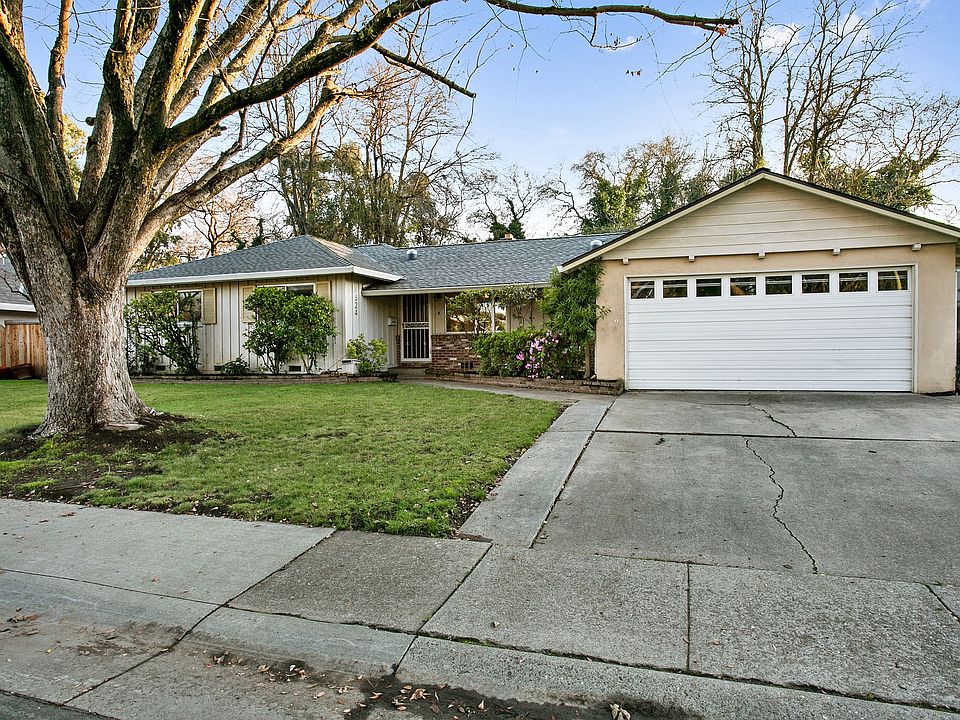 1st image of 6524 S Land Park Dr