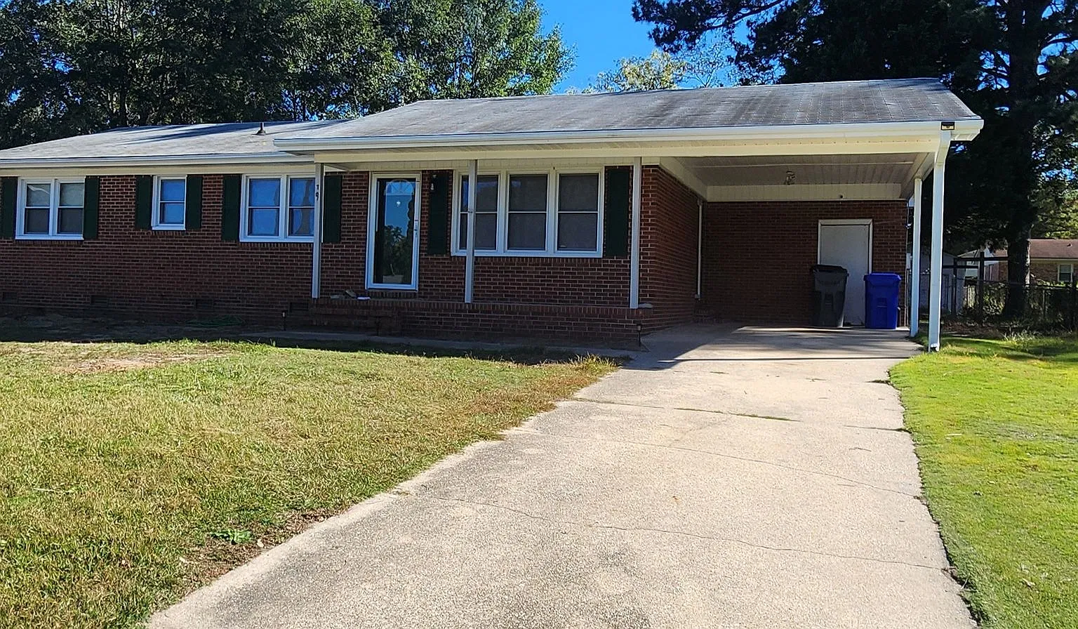 Holly Hills — Photo 1