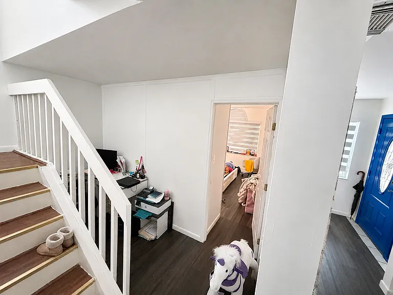 13990 SW 160th Ter — Photo 11