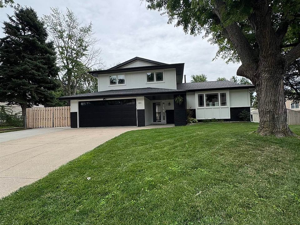1st image of 801 Donegal Dr