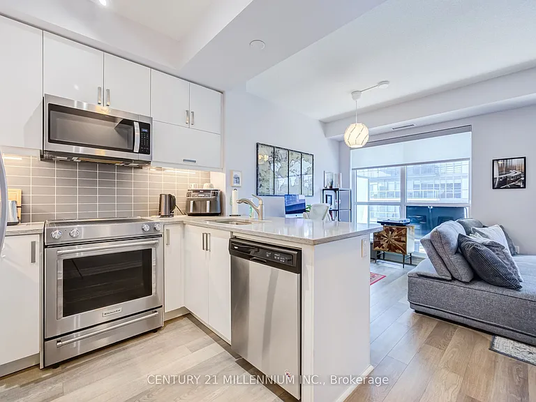 39 Annie Craig Dr #1018 — Photo 6