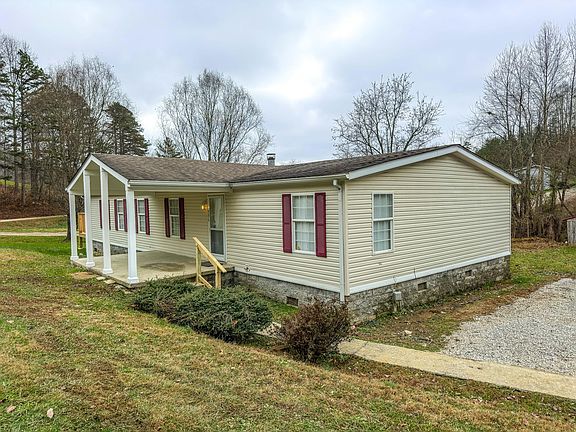 3rd image of 331 Ellen Ln