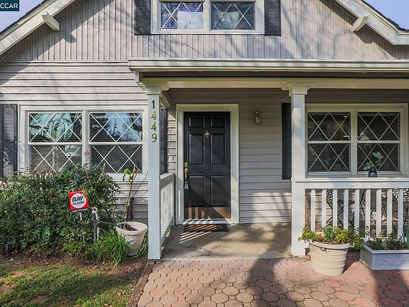 3rd image of 1449 Cape Cod Way