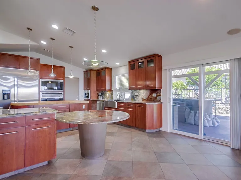 2703 Lobelia Rd — Photo 17