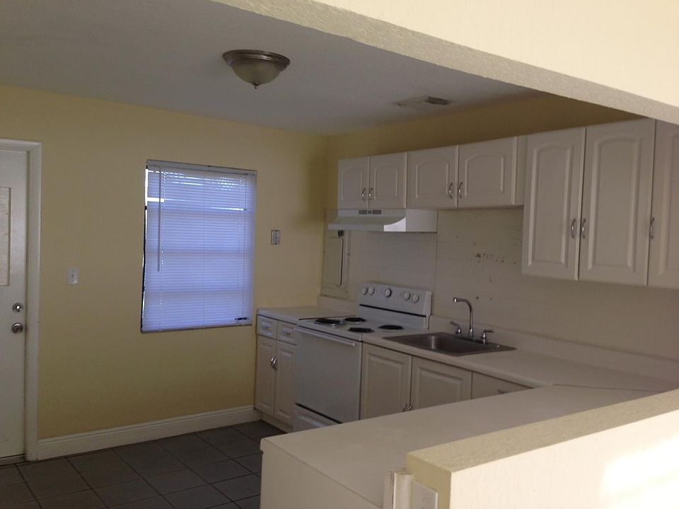 2nd image of 121 Allen Rd