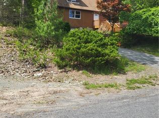 19 Manchester Rd, Rock Hill, NY 12775