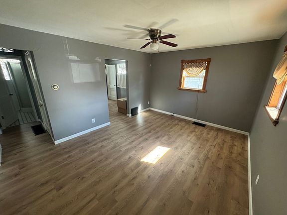 4th image of 729 E Glen Ave