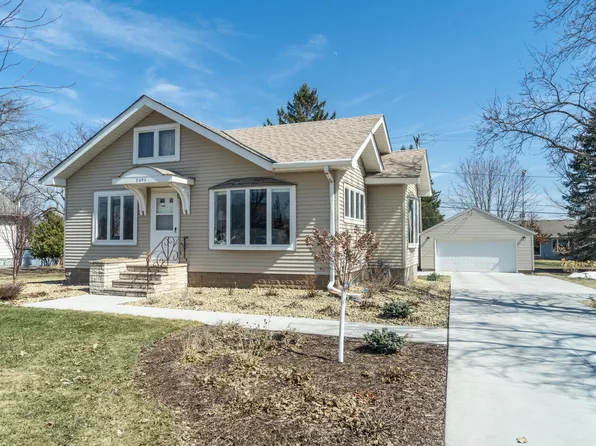 3693 Laverne Ave N, Lake Elmo, MN 55042