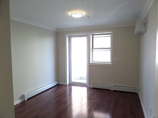 Rented by Vassiliou Group | media 50