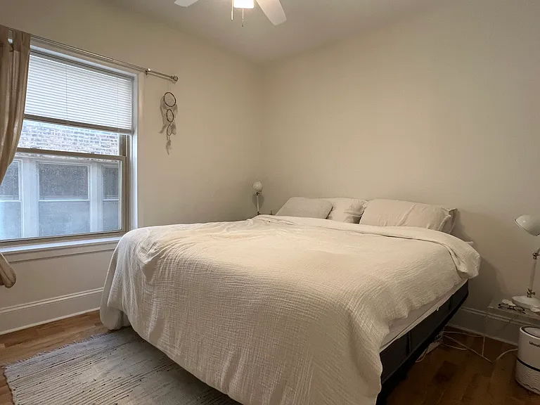 1461 W Catalpa Ave #1 — Photo 16