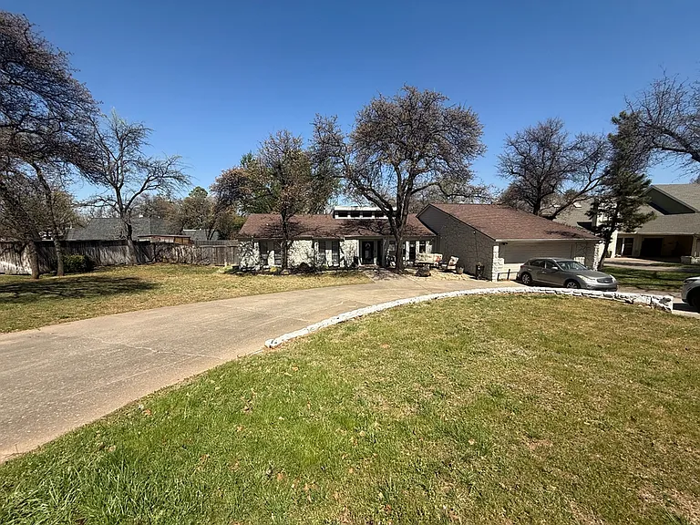 1925 Bunting Ct — Photo 4