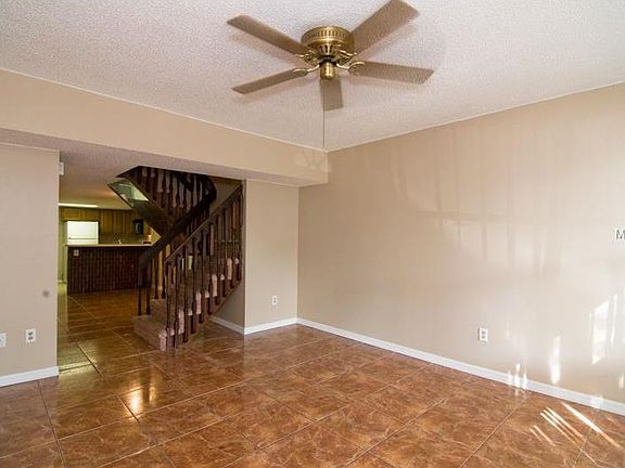 4th image of 7503 Hollowell Dr