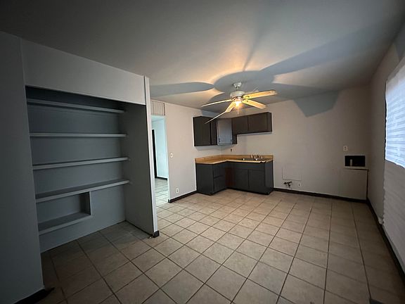 2nd image of 802 Knollcrest Dr