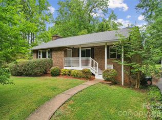 6606 Ludell Ln, Charlotte, NC 28215