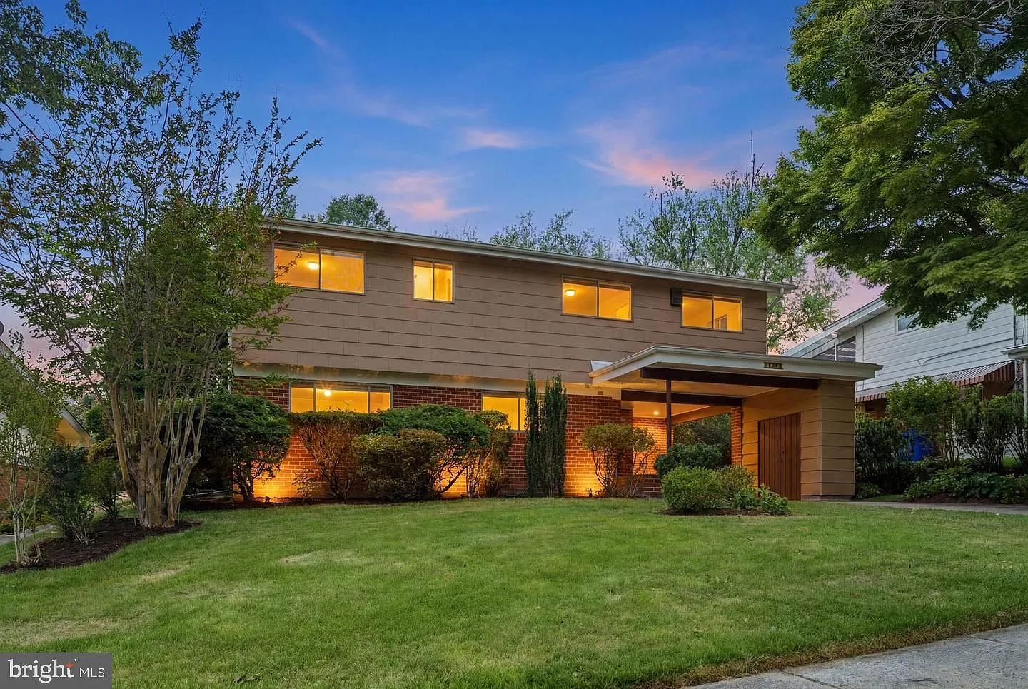 4 bed, 4.0 bath, 1959 sqft, $3,500 — Photo 1