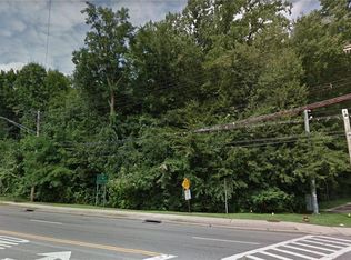 2010 Main St, Peekskill, NY 10566