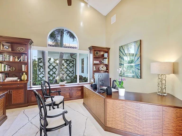 408 Fisher Ln — Photo 47