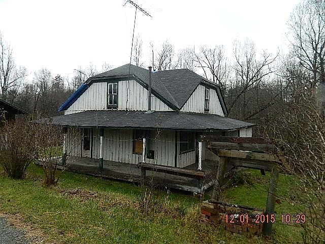 1st image of 256 Thurman Br