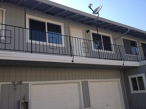 4th image of 3811 Underwood Dr APT 3