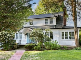 420 Rock Rd, Glen Rock, NJ 07452