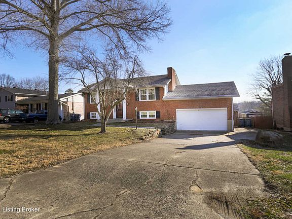 2nd image of 9019 Lyneve Dr