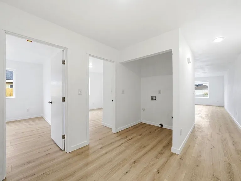 1019 S 6th Ave #120 — Photo 5
