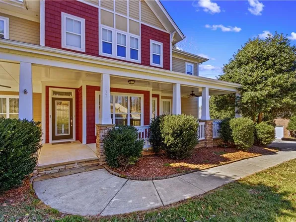 137 Hunters Hill Dr, Statesville, NC 28677