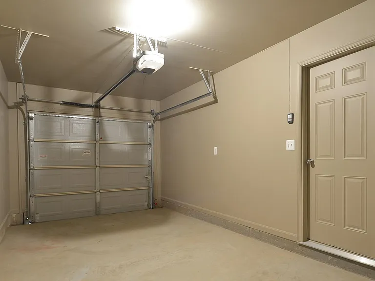 The Pointe at Manorgreen Townhomes — Photo 19