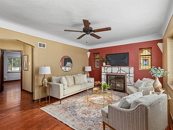 3rd image of 5757 Lindenwood Ave