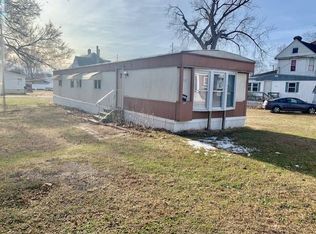 510 E 2nd St, Beardstown, IL 62618