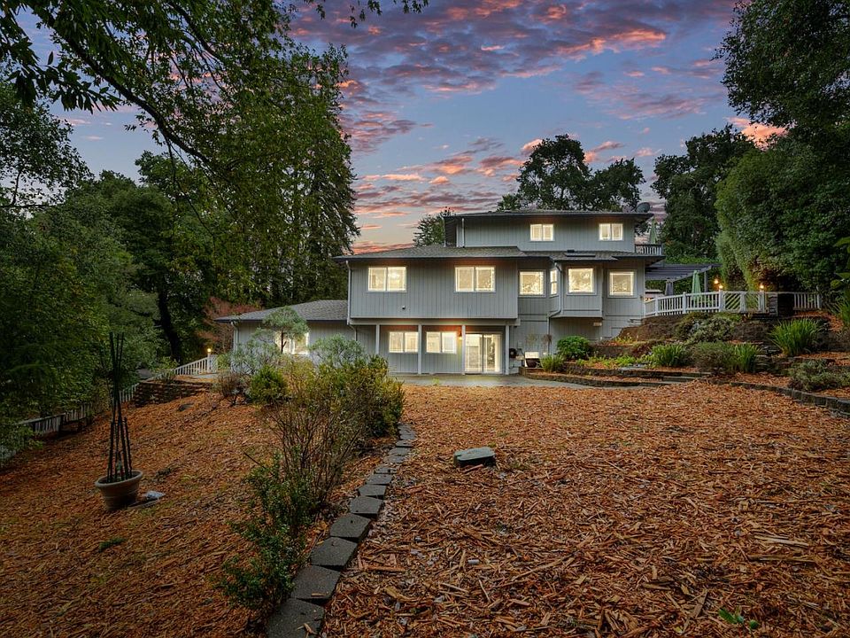 1st image of 307 Oak Creek Blvd