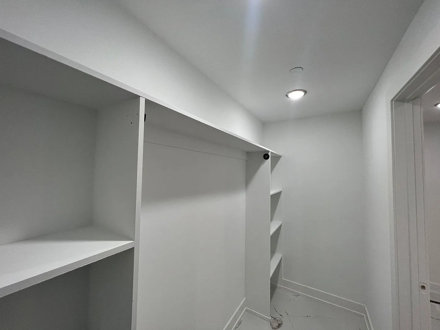2550 Hope St — Photo 3