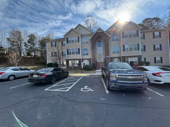 1914 Salem Bluff Dr #1914, Winston Salem, NC 27127