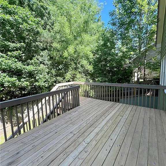350 Laurel Glen Xing — Photo 16