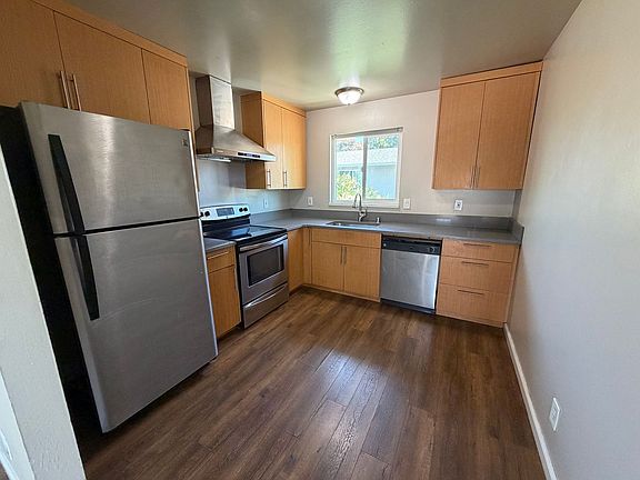5th image of 1146 W Hamilton Ave Unit 3