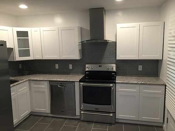 4th image of 9637 Marino Dr