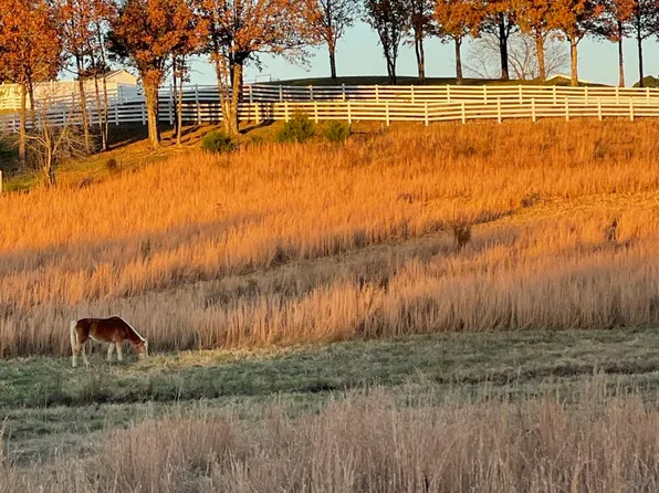 5 & 520 N Lowe Rd, Crossville, TN 38571