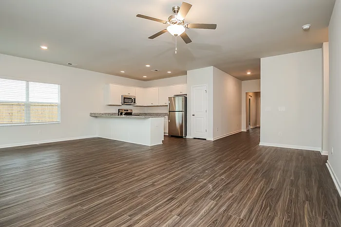 119 Shire Dr — Photo 4
