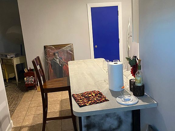 4th image of 3046 Matthews Ave Unit 1