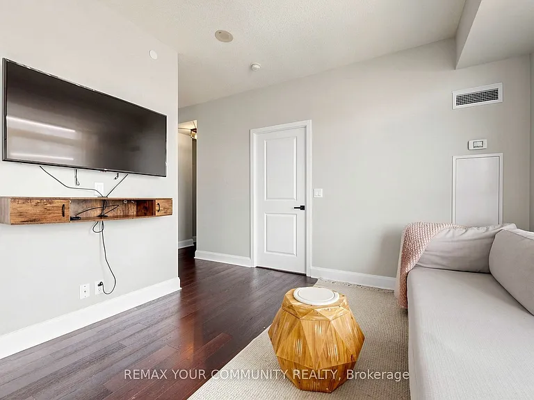 33 Shore Breeze Dr #1408 — Photo 4