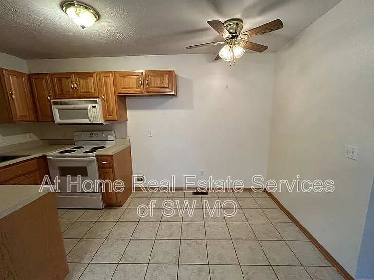 1641 N Patterson Ave #A — Photo 3